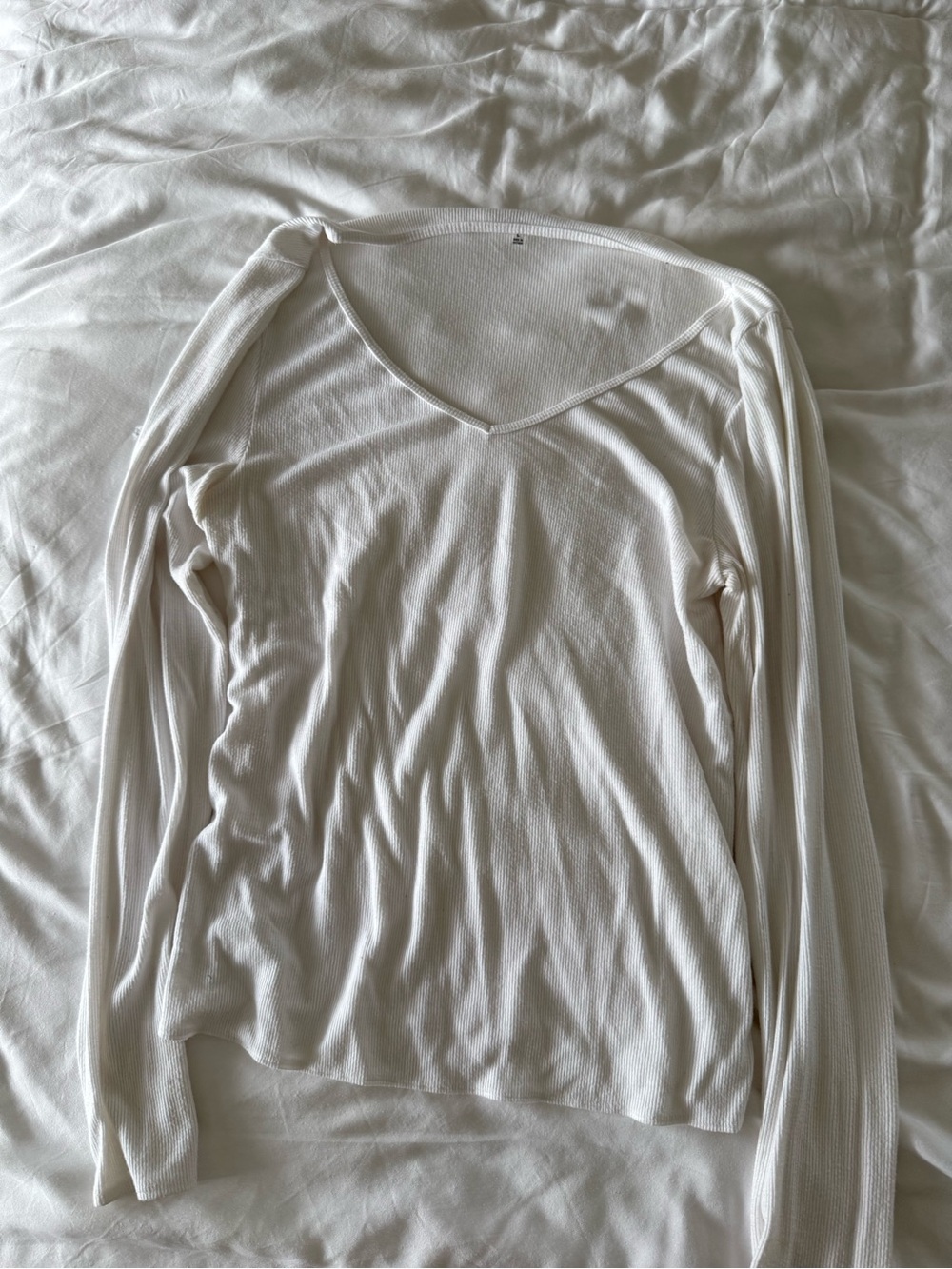 Abercrombie & Fitch White Ribbed V-Neck Long Sleeve Top